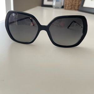 Burberry sunglasses